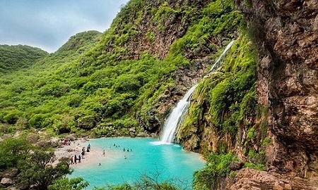 جبل اخضر,جبل اخضر در عمان, آبشار زیبای جبل اخضر