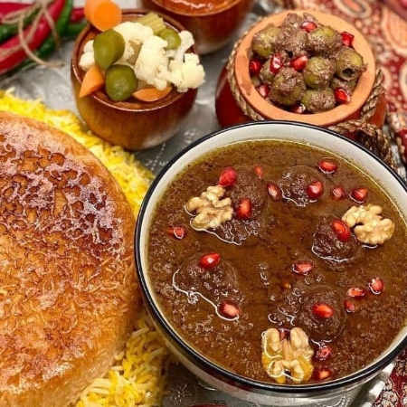 تزیین خورش فسنجان, تزیین فسنجون برای مهمانی