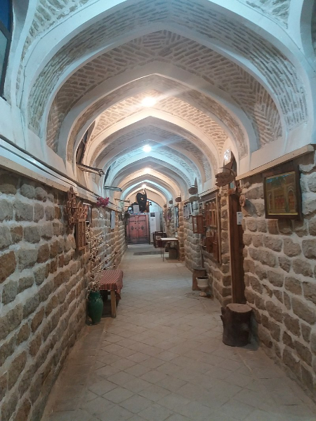 کارو نسرای افضل,معماری سنتی کاروانسرای شوشتر