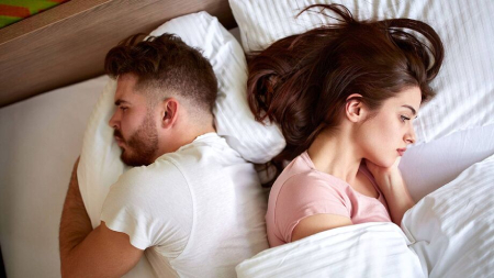 رابطه کم‌خوابی و کاهش میل جنسی