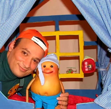 شهرام لاسمی, شخصیت قلقلی