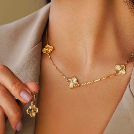 ویژگی های سرویس طلا مستر کوالیتی ون کلیف