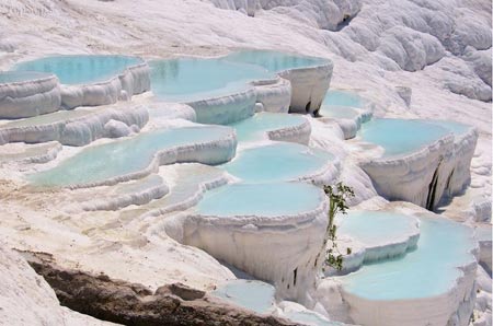 روستای Pamukkale در ترکیه,حوضچه آب گرم در ترکیه,چشمه های آب گرم در ترکیه