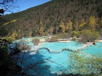 چشمه های آبگرم,معروفترین چشمه های آب گرم,آبفشان